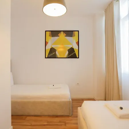 Miku Apartment-sophisticated 2bd At Taiwan Apartman *