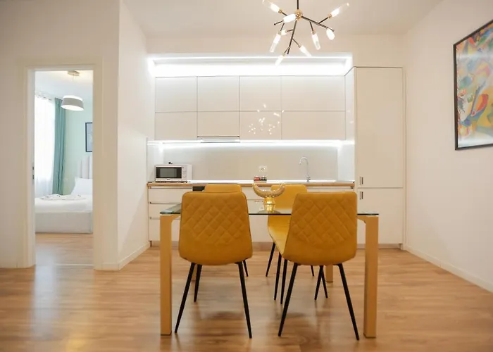 Miku Apartment-sophisticated 2bd At Taiwan 公寓 地拉那