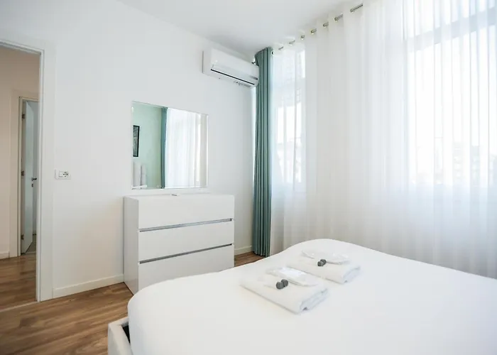 Miku Apartment-sophisticated 2bd At Taiwan 公寓 地拉那