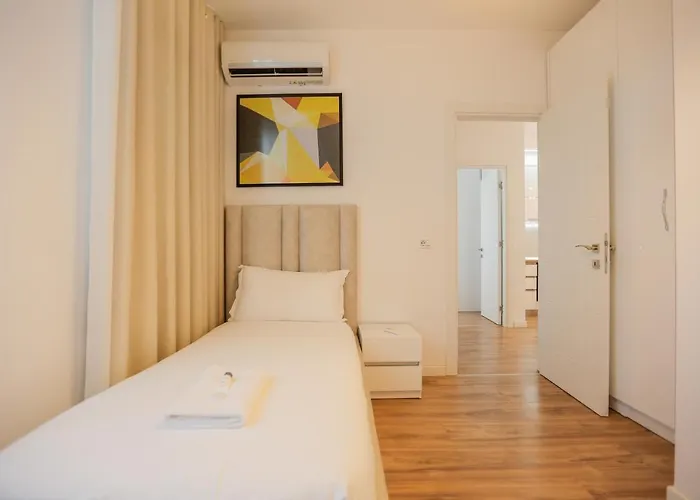 Miku Apartment-sophisticated 2bd At Taiwan 地拉那