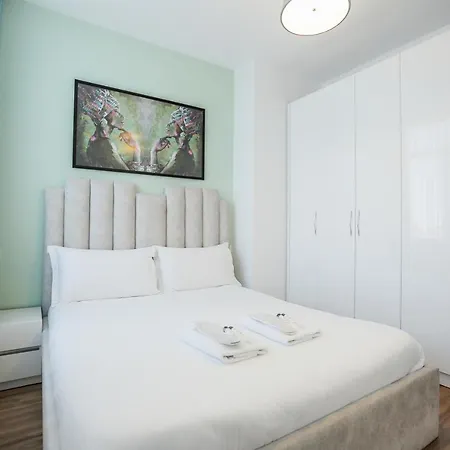 Miku Apartment-sophisticated 2bd At Taiwan Apartmán Tirana