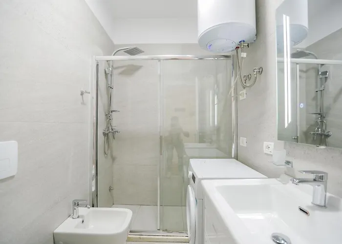 Miku Apartment-sophisticated 2bd At Taiwan * Tirana