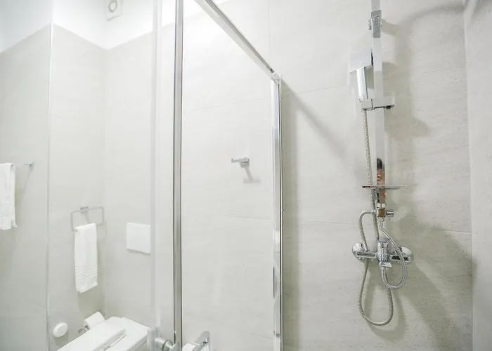 Miku Apartment-sophisticated 2bd At Taiwan Apartman Tirana